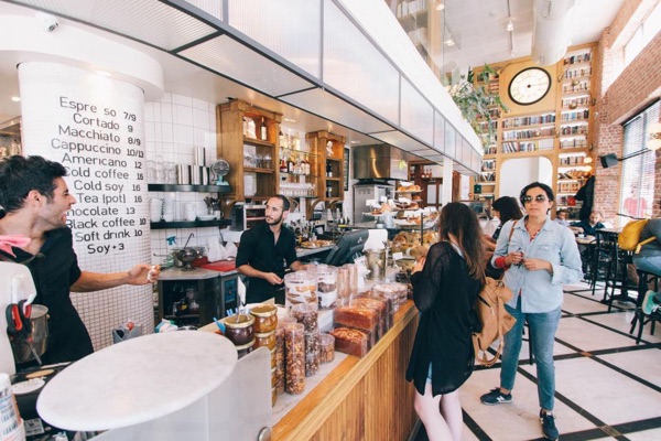Small Business Cash Flow Management: Customer Demand Is Up This Year, But Nobody's Talking About It
