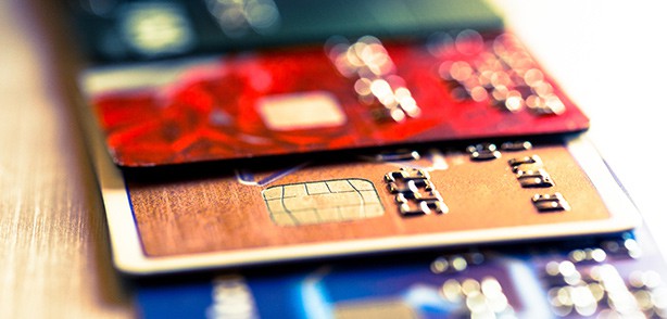 Credit-Card-Vs-Debit-Card-In-Text